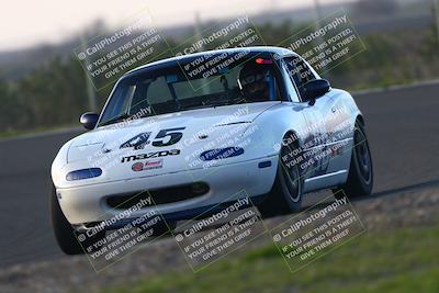 media/Jan-18-2026-CalClub SCCA (Sun) [[8bc6468723]]/Group 7 Race/Turn 1/